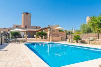 Holiday rentals in Son moll