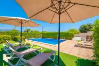 Holiday rentals in Can tomeu