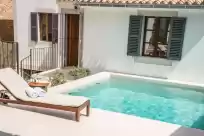 Holiday rentals in Sargantana