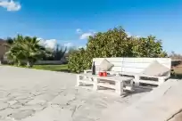 Holiday rentals in Can frit