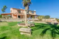 Holiday rentals in Florit