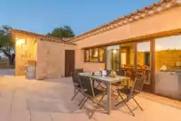 Holiday rentals in Can dato
