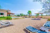 Holiday rentals in Es candils