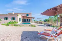 Holiday rentals in Es candils