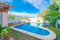 Holiday rentals in Maia