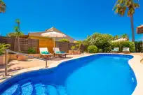 Holiday rentals in Casa bel