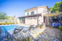 Holiday rentals in Violeta