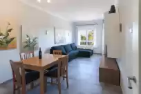 Holiday rentals in Camelot