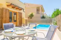 Holiday rentals in Villa tobias