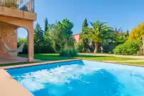 Holiday rentals in Gran llombards