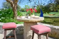 Holiday rentals in Short dhortella