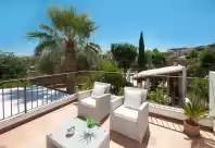 Holiday rentals in Woodhouse