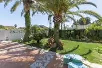 Holiday rentals in Mengual