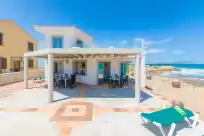 Holiday rentals in Serra nova