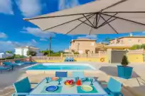 Holiday rentals in La playita