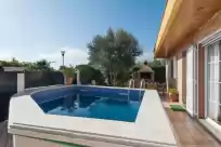 Holiday rentals in Ses oliveres