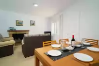 Holiday rentals in Granacinc