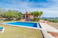 Holiday rentals in Es nivet