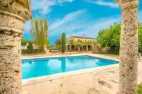 Holiday rentals in Es lledoner