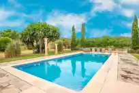 Holiday rentals in Es lledoner