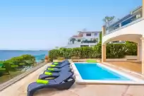 Holiday rentals in Villa can torrens