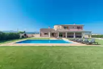 Holiday rentals in Es moli d'en sion