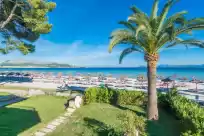 Holiday rentals in Bon estar