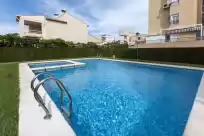 Holiday rentals in Esencia de oliva