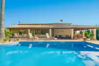 Holiday rentals in Es pou