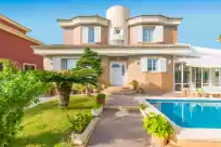 Holiday rentals in Casa laura