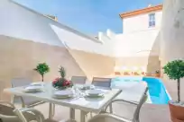 Holiday rentals in Can serra