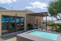 Holiday rentals in Can peu petit