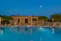 Holiday rentals in Villa arhu