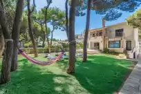Holiday rentals in Ginesta 7