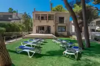 Holiday rentals in Ginesta 7