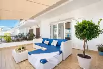 Holiday rentals in Sunset village