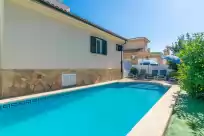 Holiday rentals in Villa loli