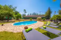 Holiday rentals in Son figuerola