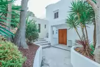 Holiday rentals in Can chloe