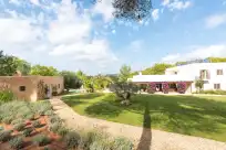 Holiday rentals in Can mira