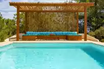 Holiday rentals in Can puig lorenzo
