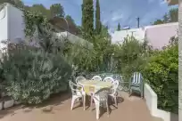 Holiday rentals in Cua de jonc