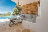 Holiday rentals in Villa oleander
