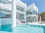 Holiday rentals in Villa vava
