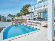 Ferienhaus auf Villa violetta