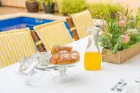 Holiday rentals in Villa placeta 6