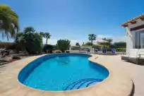 Holiday rentals in Semoni