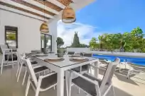 Holiday rentals in Feliz
