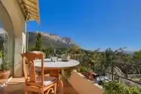 Holiday rentals in Ladera