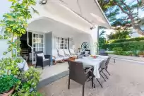 Holiday rentals in Duna